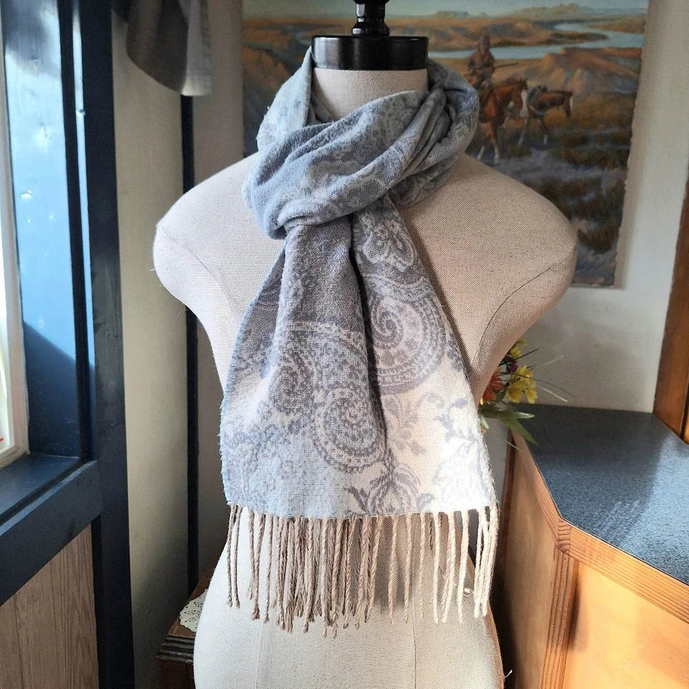 Made in Scotland 100% Cashmere Blue Paisley Scarf with Fringe